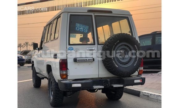 Buy Import Toyota Land Cruiser White Car in Import - Dubai in Antigua Buy Import Toyota Land Cruiser White Car in Import - Dubai in Antigua