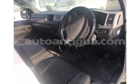 Buy Import Toyota Hiace White Car in Import - Dubai in Antigua Buy Import Toyota Hiace White Car in Import - Dubai in Antigua
