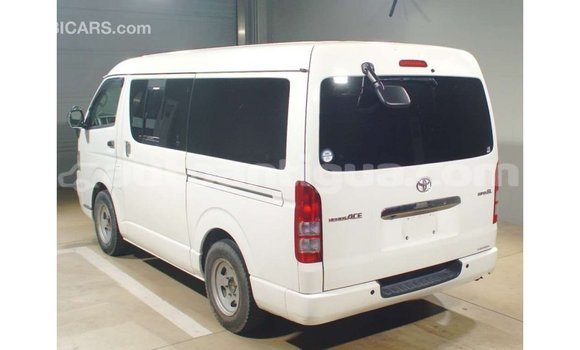 Buy Import Toyota Hiace White Car in Import - Dubai in Antigua Buy Import Toyota Hiace White Car in Import - Dubai in Antigua