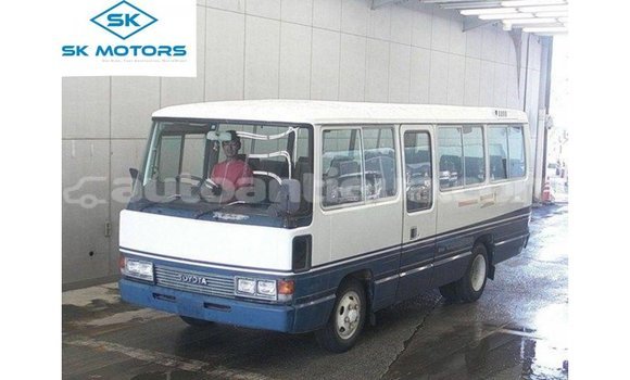 Buy Import Toyota Coaster White Car in Import - Dubai in Antigua