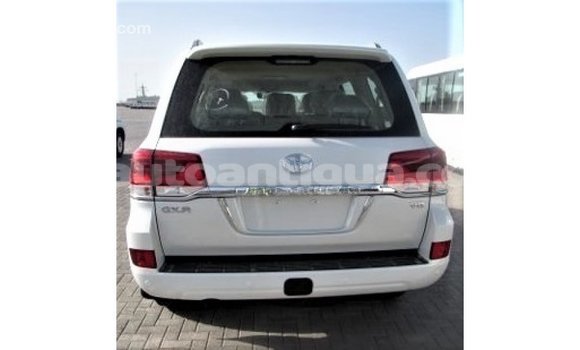 Buy Import Toyota Land Cruiser White Car in Import - Dubai in Antigua Buy Import Toyota Land Cruiser White Car in Import - Dubai in Antigua