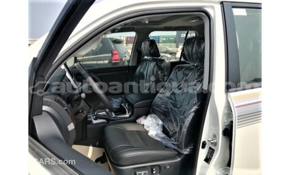 Buy Import Toyota Land Cruiser White Car in Import - Dubai in Antigua Buy Import Toyota Land Cruiser White Car in Import - Dubai in Antigua