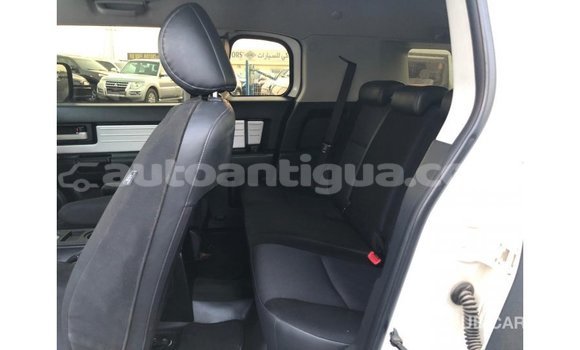 Buy Import Toyota FJ Cruiser White Car in Import - Dubai in Antigua Buy Import Toyota FJ Cruiser White Car in Import - Dubai in Antigua