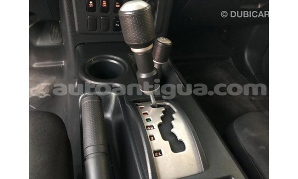 Buy Import Toyota FJ Cruiser White Car in Import - Dubai in Antigua Buy Import Toyota FJ Cruiser White Car in Import - Dubai in Antigua