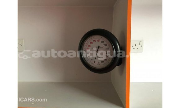 Buy Import Toyota Hiace White Car in Import - Dubai in Antigua Buy Import Toyota Hiace White Car in Import - Dubai in Antigua