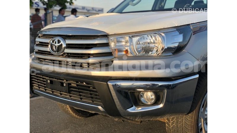 Big with watermark toyota hilux antigua import dubai 3483