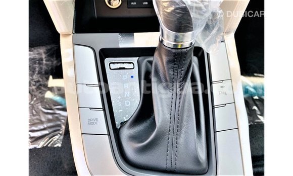 Buy Import Hyundai Elantra White Car in Import - Dubai in Antigua Buy Import Hyundai Elantra White Car in Import - Dubai in Antigua