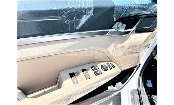 Buy Import Hyundai Elantra White Car in Import - Dubai in Antigua Buy Import Hyundai Elantra White Car in Import - Dubai in Antigua