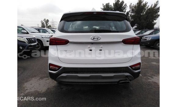 Buy Import Hyundai Santa Fe White Car in Import - Dubai in Antigua