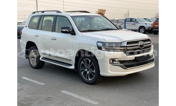 Buy Import Toyota DA White Truck in Import - Dubai in Antigua Buy Import Toyota DA White Truck in Import - Dubai in Antigua