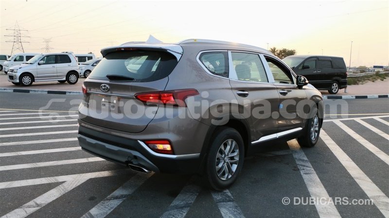 Big with watermark hyundai santa fe antigua import dubai 3492