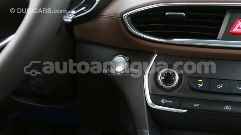 Big with watermark hyundai santa fe antigua import dubai 3492