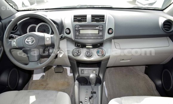 Buy Import Toyota HiAce White Truck in Import - Dubai in Antigua Buy Import Toyota HiAce White Truck in Import - Dubai in Antigua