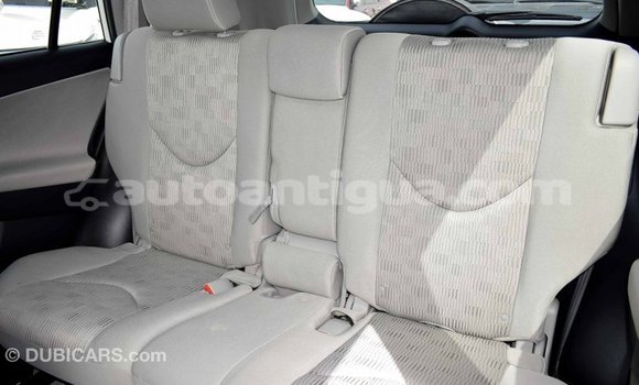 Buy Import Toyota HiAce White Truck in Import - Dubai in Antigua Buy Import Toyota HiAce White Truck in Import - Dubai in Antigua