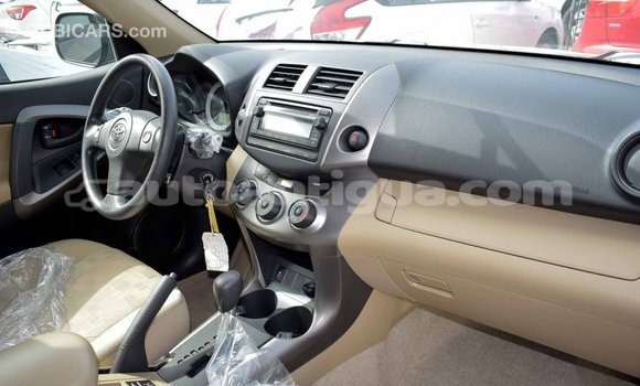 Buy Import Toyota HiAce Other Truck in Import - Dubai in Antigua Buy Import Toyota HiAce Other Truck in Import - Dubai in Antigua