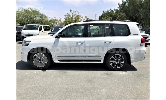 Buy Import Toyota Land Cruiser White Car in Import - Dubai in Antigua Buy Import Toyota Land Cruiser White Car in Import - Dubai in Antigua