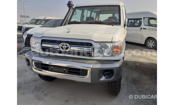 Buy Import Toyota Land Cruiser White Car in Import - Dubai in Antigua Buy Import Toyota Land Cruiser White Car in Import - Dubai in Antigua