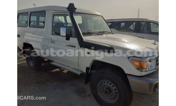 Buy Import Toyota Land Cruiser White Car in Import - Dubai in Antigua Buy Import Toyota Land Cruiser White Car in Import - Dubai in Antigua