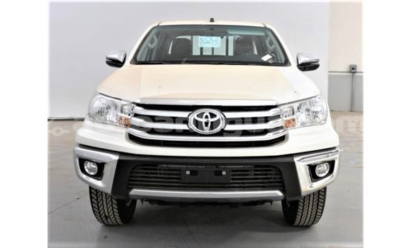 Buy Import Toyota Hilux White Car in Import - Dubai in Antigua