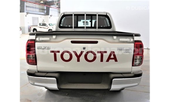 Buy Import Toyota Hilux White Car in Import - Dubai in Antigua Buy Import Toyota Hilux White Car in Import - Dubai in Antigua