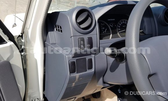Buy Import Toyota Land Cruiser White Car in Import - Dubai in Antigua Buy Import Toyota Land Cruiser White Car in Import - Dubai in Antigua