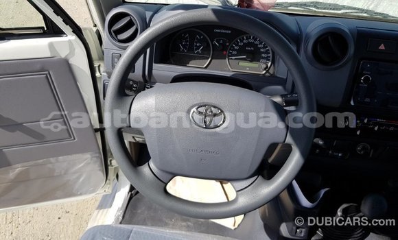 Buy Import Toyota Land Cruiser White Car in Import - Dubai in Antigua Buy Import Toyota Land Cruiser White Car in Import - Dubai in Antigua