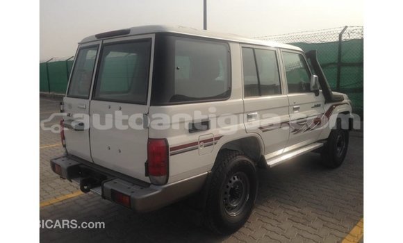 Buy Import Toyota Land Cruiser White Car in Import - Dubai in Antigua Buy Import Toyota Land Cruiser White Car in Import - Dubai in Antigua
