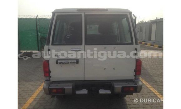 Buy Import Toyota Land Cruiser White Car in Import - Dubai in Antigua Buy Import Toyota Land Cruiser White Car in Import - Dubai in Antigua