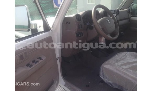 Buy Import Toyota Land Cruiser White Car in Import - Dubai in Antigua Buy Import Toyota Land Cruiser White Car in Import - Dubai in Antigua