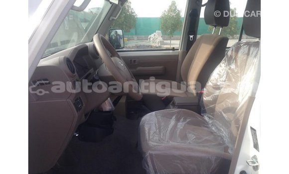 Buy Import Toyota Land Cruiser White Car in Import - Dubai in Antigua Buy Import Toyota Land Cruiser White Car in Import - Dubai in Antigua