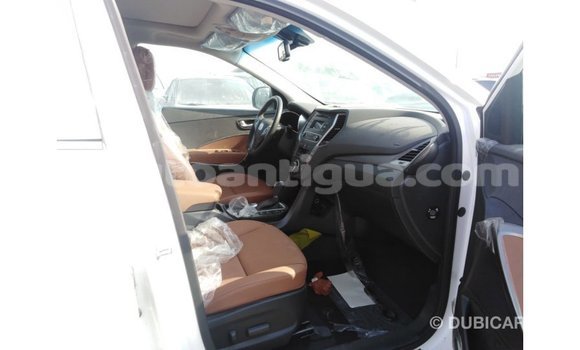 Buy Import Hyundai Santa Fe White Car in Import - Dubai in Antigua Buy Import Hyundai Santa Fe White Car in Import - Dubai in Antigua