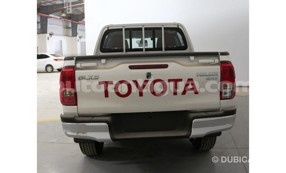 Buy Import Toyota Hilux White Car in Import - Dubai in Antigua Buy Import Toyota Hilux White Car in Import - Dubai in Antigua