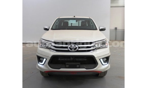 Buy Import Toyota Hilux White Car in Import - Dubai in Antigua