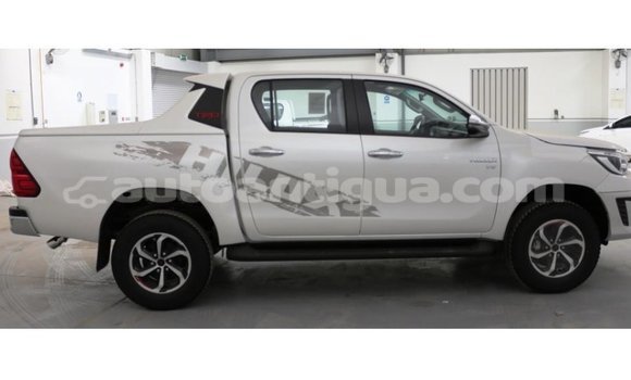 Buy Import Toyota Hilux White Car in Import - Dubai in Antigua Buy Import Toyota Hilux White Car in Import - Dubai in Antigua