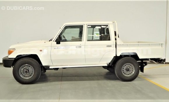 Buy Import Toyota Land Cruiser White Car in Import - Dubai in Antigua Buy Import Toyota Land Cruiser White Car in Import - Dubai in Antigua