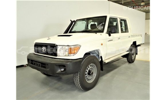Buy Import Toyota Land Cruiser White Car in Import - Dubai in Antigua Buy Import Toyota Land Cruiser White Car in Import - Dubai in Antigua