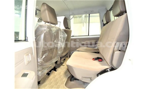 Buy Import Toyota Land Cruiser White Car in Import - Dubai in Antigua Buy Import Toyota Land Cruiser White Car in Import - Dubai in Antigua