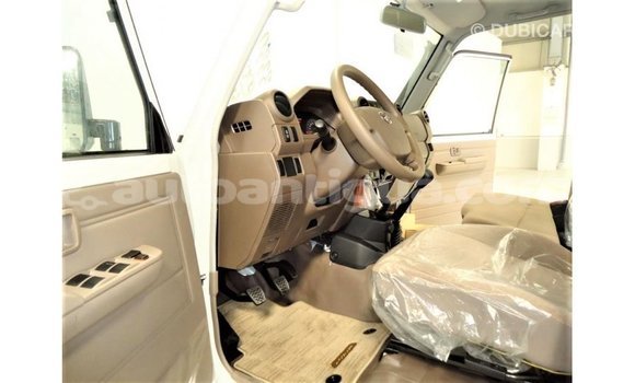 Buy Import Toyota Land Cruiser White Car in Import - Dubai in Antigua Buy Import Toyota Land Cruiser White Car in Import - Dubai in Antigua