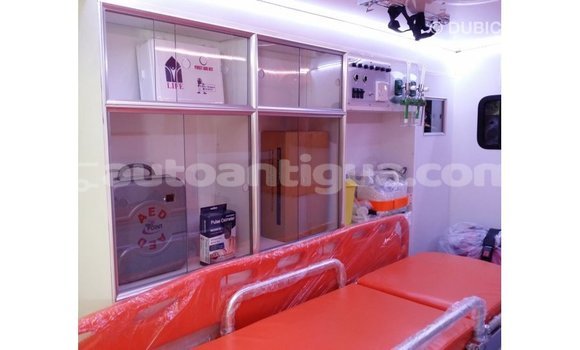 Buy Import Toyota Hiace White Car in Import - Dubai in Antigua Buy Import Toyota Hiace White Car in Import - Dubai in Antigua