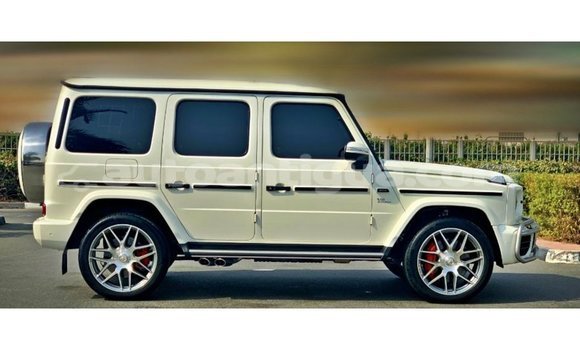 Buy Import Mercedes-Benz 190 (W201) White Car in Import - Dubai in Antigua Buy Import Mercedes-Benz 190 (W201) White Car in Import - Dubai in Antigua