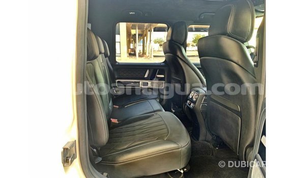 Buy Import Mercedes-Benz 190 (W201) White Car in Import - Dubai in Antigua Buy Import Mercedes-Benz 190 (W201) White Car in Import - Dubai in Antigua