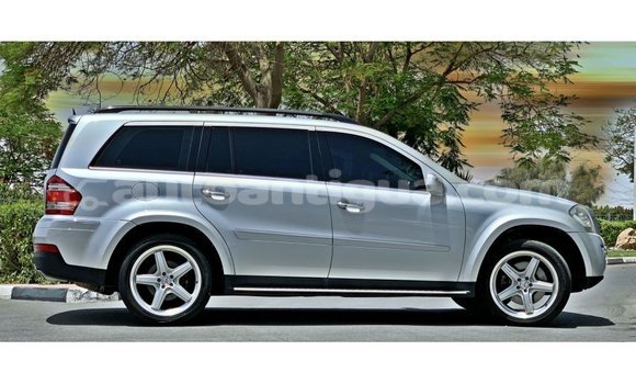 Buy Import Mercedes-Benz 190 (W201) Other Car in Import - Dubai in Antigua Buy Import Mercedes-Benz 190 (W201) Other Car in Import - Dubai in Antigua