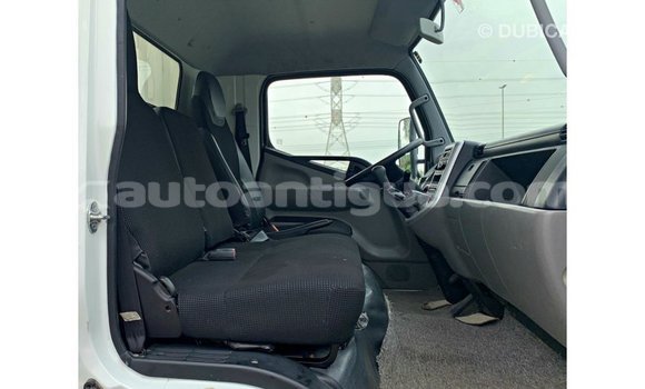 Buy Import Mitsubishi L400 White Truck in Import - Dubai in Antigua Buy Import Mitsubishi L400 White Truck in Import - Dubai in Antigua