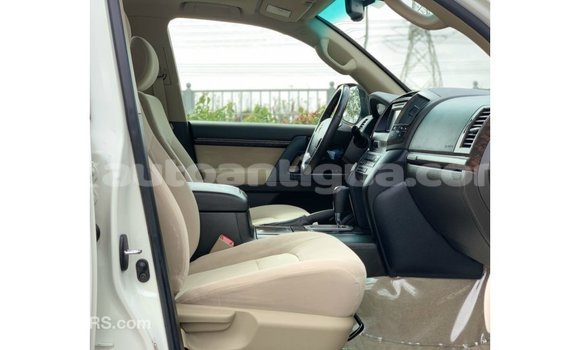 Buy Import Toyota Land Cruiser White Car in Import - Dubai in Antigua Buy Import Toyota Land Cruiser White Car in Import - Dubai in Antigua