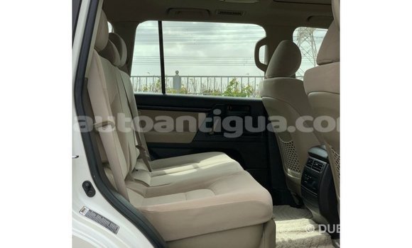 Buy Import Toyota Land Cruiser White Car in Import - Dubai in Antigua Buy Import Toyota Land Cruiser White Car in Import - Dubai in Antigua