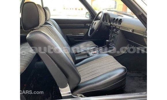 Buy Import Mercedes-Benz 190 (W201) White Car in Import - Dubai in Antigua Buy Import Mercedes-Benz 190 (W201) White Car in Import - Dubai in Antigua