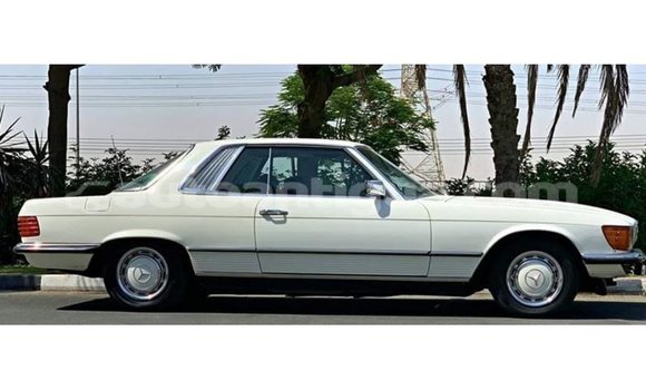 Buy Import Mercedes-Benz 190 (W201) White Car in Import - Dubai in Antigua Buy Import Mercedes-Benz 190 (W201) White Car in Import - Dubai in Antigua