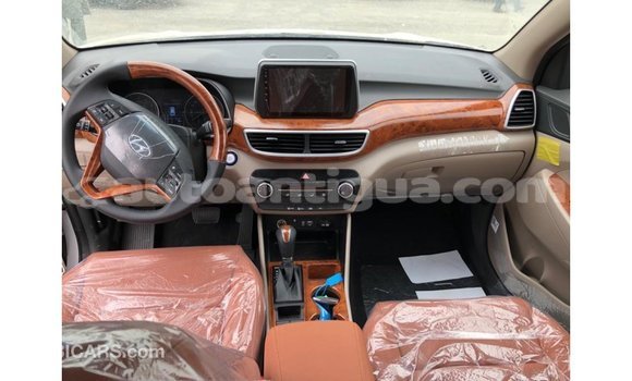 Buy Import Hyundai Tucson White Car in Import - Dubai in Antigua Buy Import Hyundai Tucson White Car in Import - Dubai in Antigua