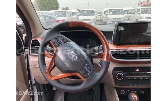 Buy Import Hyundai Tucson White Car in Import - Dubai in Antigua Buy Import Hyundai Tucson White Car in Import - Dubai in Antigua