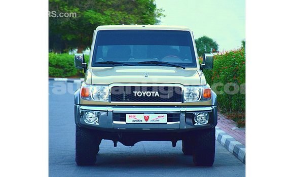 Buy Import Toyota Land Cruiser Beige Car in Import - Dubai in Antigua Buy Import Toyota Land Cruiser Beige Car in Import - Dubai in Antigua